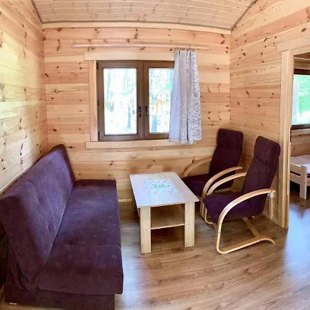 منتجع Osrodek Wypoczynkowy Jeziornik Borzechowo