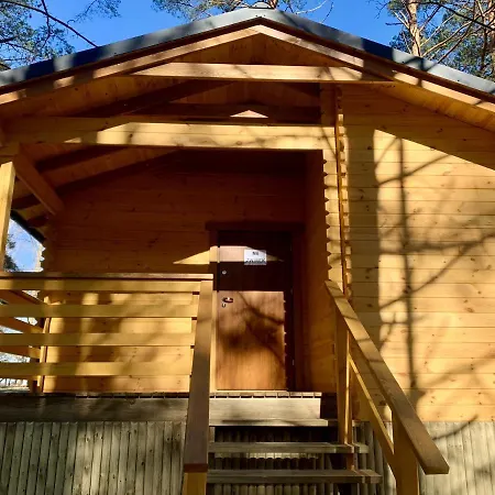 منتجع Osrodek Wypoczynkowy Jeziornik Borzechowo