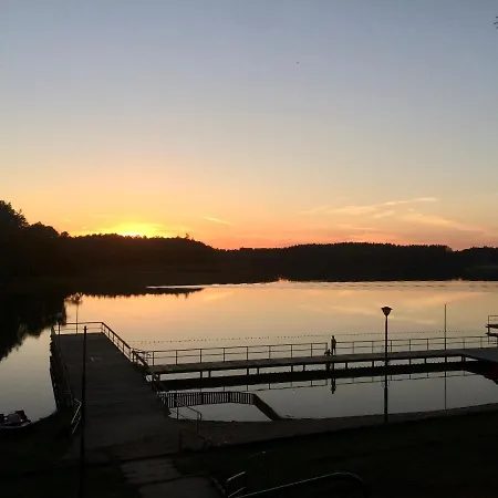 Osrodek Wypoczynkowy Jeziornik منتجع Borzechowo