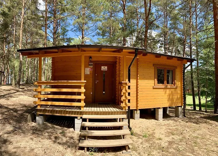 Osrodek Wypoczynkowy Jeziornik Semesteranläggning (resort)