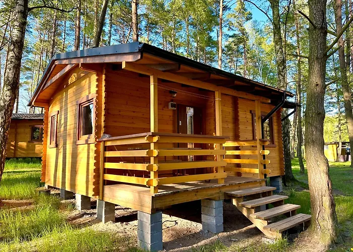 Osrodek Wypoczynkowy Jeziornik Semesteranläggning (resort)