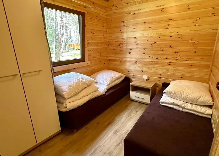 Osrodek Wypoczynkowy Jeziornik Semesteranläggning (resort) *