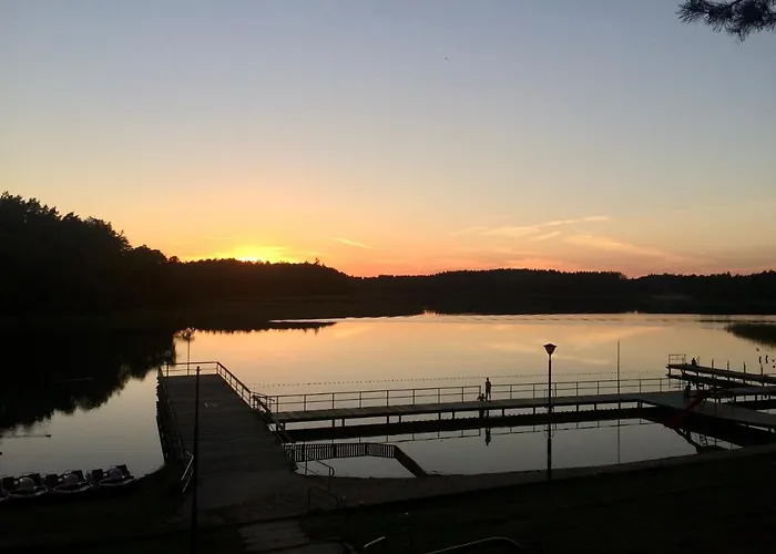 Osrodek Wypoczynkowy Jeziornik Semesteranläggning (resort) Borzechowo