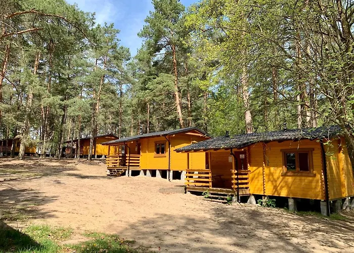 Osrodek Wypoczynkowy Jeziornik Semesteranläggning (resort)